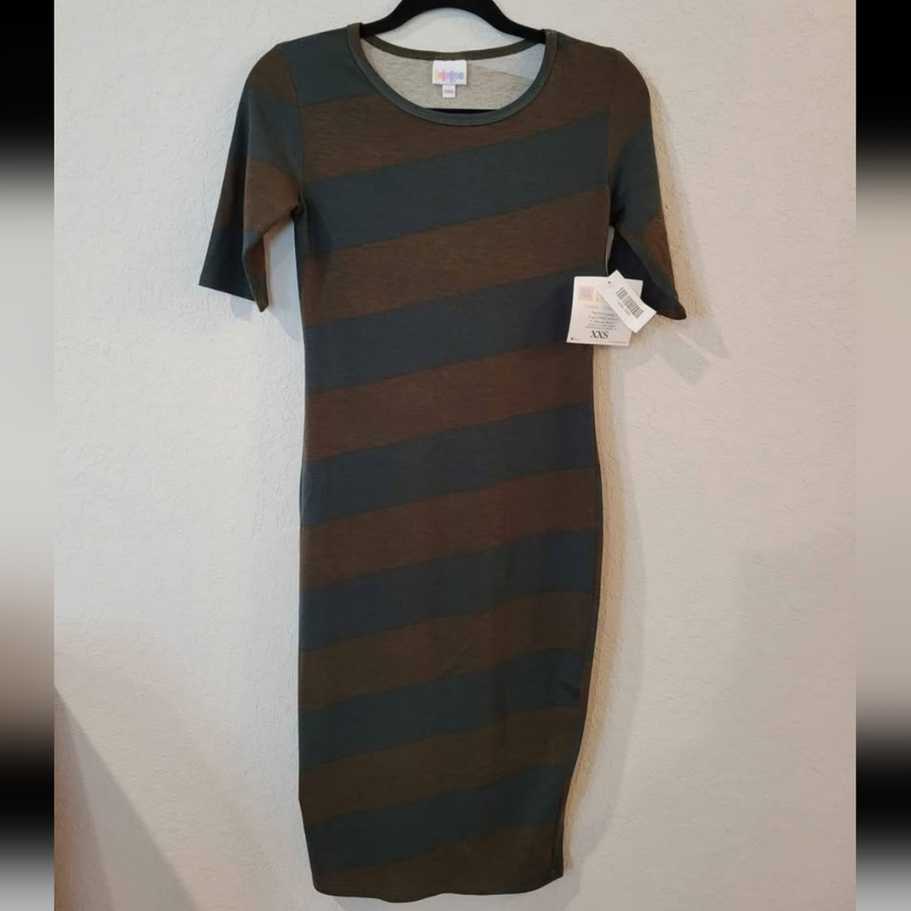 New LuLaRoe Julia - XXS